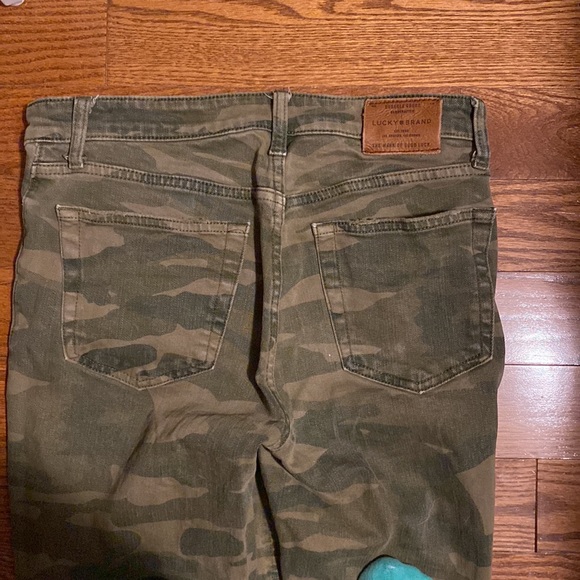Lucky Brand Camo Jeans - Picture 5 of 5